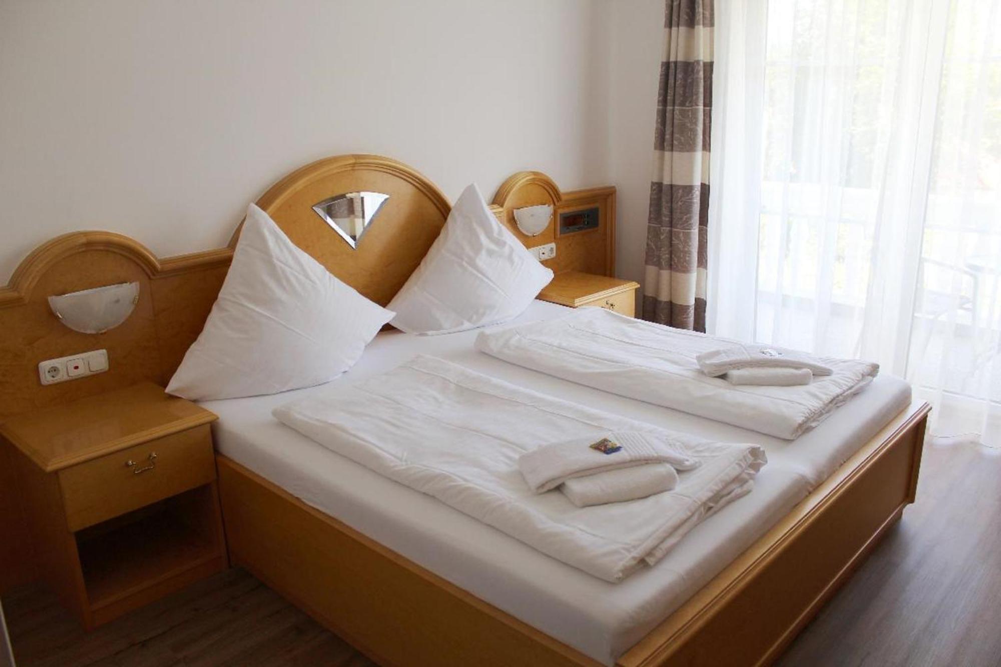 Ferienappartements-Grolik Im Aparthotel Zum Gutshof Hohenwarth エクステリア 写真
