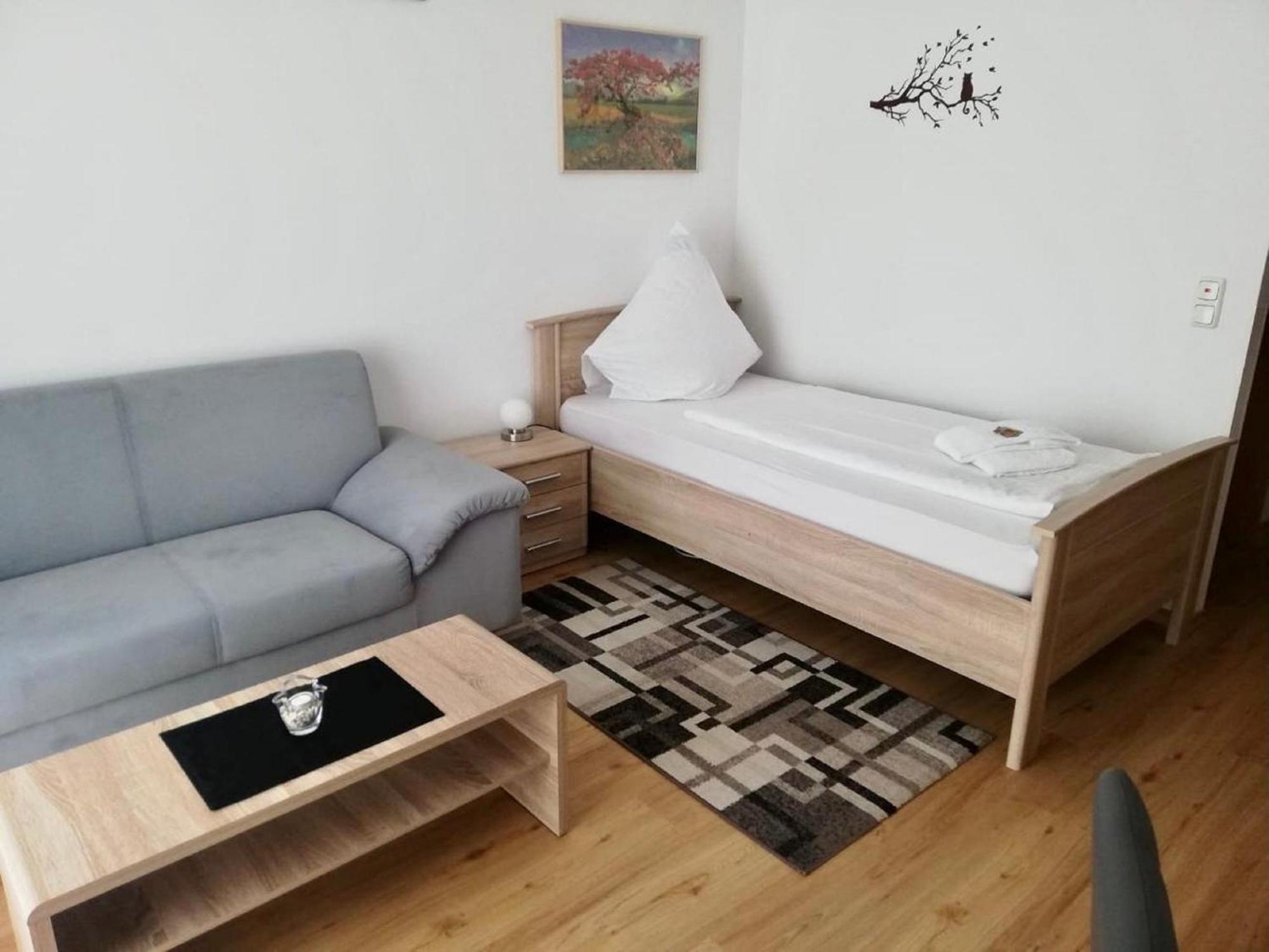 Ferienappartements-Grolik Im Aparthotel Zum Gutshof Hohenwarth エクステリア 写真
