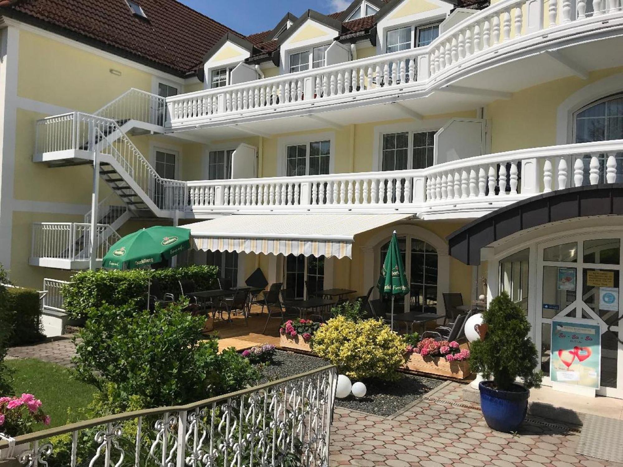 Ferienappartements-Grolik Im Aparthotel Zum Gutshof Hohenwarth エクステリア 写真